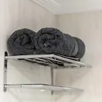 Artes Y Ciencias + Garaje + Netflix Apartmán