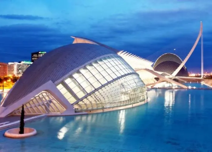 Artes Y Ciencias + Garaje + Netflix Appartement
