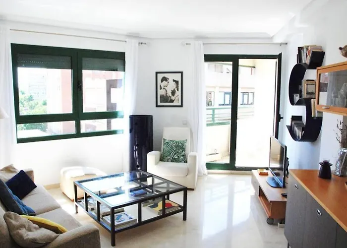 Appartement Artes Y Ciencias + Garaje + Netflix